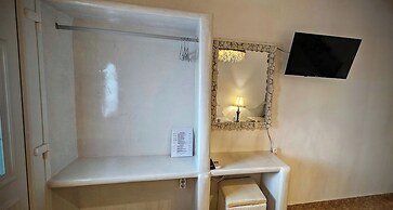 Room in Studio - Pleasure Studios1 Person 3