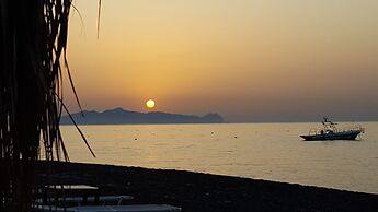 Room in Studio - Pleasure Studios1 Person 3