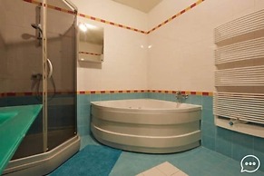 Uytnoe Mesto na Maloy Sadovoy