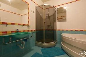 Uytnoe Mesto na Maloy Sadovoy