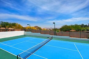 Resort-like w/ Tennis, Bocci, Golf & Games Galore!