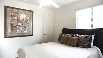 Near Great Shopping & Dining! Pool Table & Games!