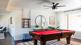 Perfect 4 Bdrm Home With Pool and Game Room!