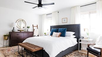 Perfect 4 Bdrm Home With Pool and Game Room!