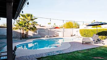 Perfect 4 Bdrm Home With Pool and Game Room!