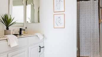 Perfect 4 Bdrm Home With Pool and Game Room!