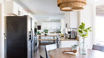 Perfect 4 Bdrm Home With Pool and Game Room!