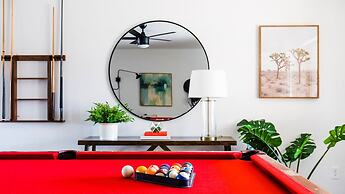 Perfect 4 Bdrm Home With Pool and Game Room!