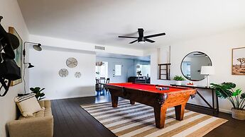 Perfect 4 Bdrm Home With Pool and Game Room!