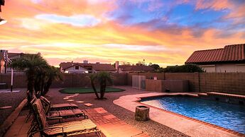 Backyard Playground! Golf Sport Court & Hot Tub!