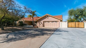 North Phoenix 6 Bedroom With Guest House & Pool!