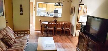 Ski Country 66-c 2 Bedroom Condo by RedAwning