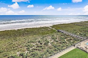 Ocean and Amelia Island View Condo with Oceanside Pool Access by RedAw