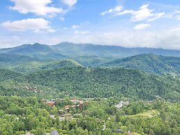 The Great Escape II by Jackson Mountain Rentals