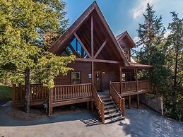 Moonlight Theater Lodge