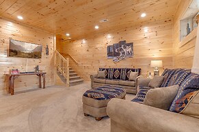 Lone Wolf Lodge by Jackson Mountain Rentals