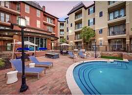 Uptown CityPlace Apartments X RBA Living