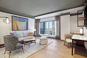 The Farnam, Autograph Collection