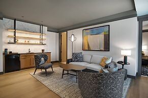 The Farnam, Autograph Collection