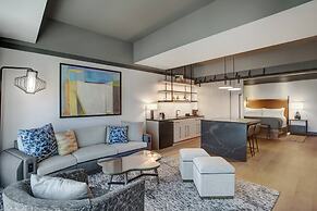 The Farnam, Autograph Collection