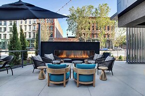 The Farnam, Autograph Collection