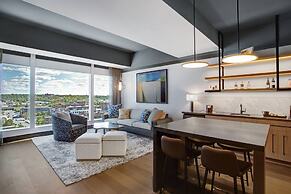 The Farnam, Autograph Collection