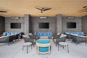 The Farnam, Autograph Collection