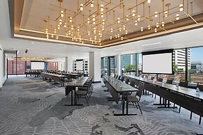 The Farnam, Autograph Collection