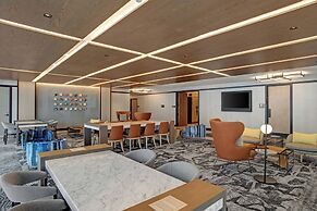 The Farnam, Autograph Collection