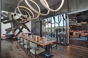 The Farnam, Autograph Collection