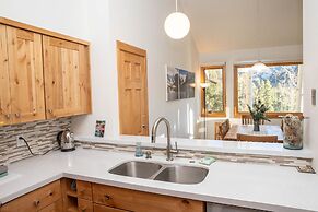 1622 Quicksilver 2 Bedroom Townhouse by RedAwning