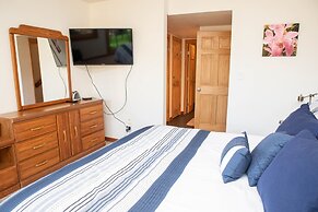 1622 Quicksilver 2 Bedroom Townhouse by RedAwning