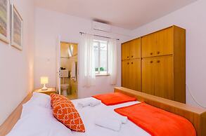 Rooms Batina