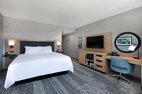 Hampton Inn & Suites Watertown Boston