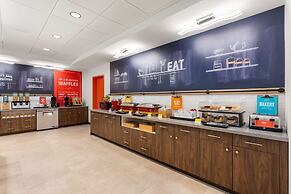 Hampton Inn & Suites Portland Tigard