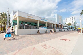 227 City View Hollywood Beach