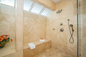 Kapalua Bay Villa 28b2 Gold Ocean Front