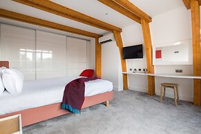 Hausd - Piccadilly Circus