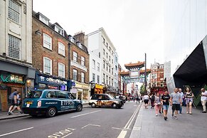 Hausd - Piccadilly Circus