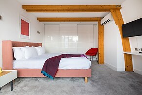 Hausd - Piccadilly Circus