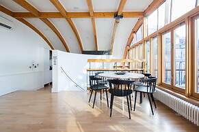 Hausd - Piccadilly Circus