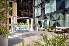 Humaniti Hotel Montreal, Autograph Collection