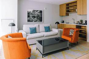 Humaniti Hotel Montreal, Autograph Collection