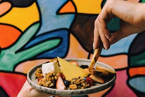 Humaniti Hotel Montreal, Autograph Collection