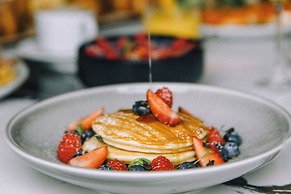 Humaniti Hotel Montreal, Autograph Collection