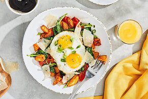 Courtyard by Marriott Iowa City University Heights