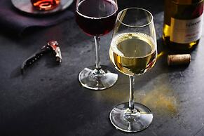 Courtyard by Marriott Iowa City University Heights