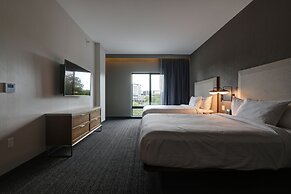 Courtyard by Marriott Iowa City University Heights