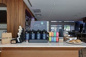 Courtyard by Marriott Iowa City University Heights