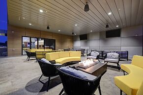 Courtyard by Marriott Iowa City University Heights